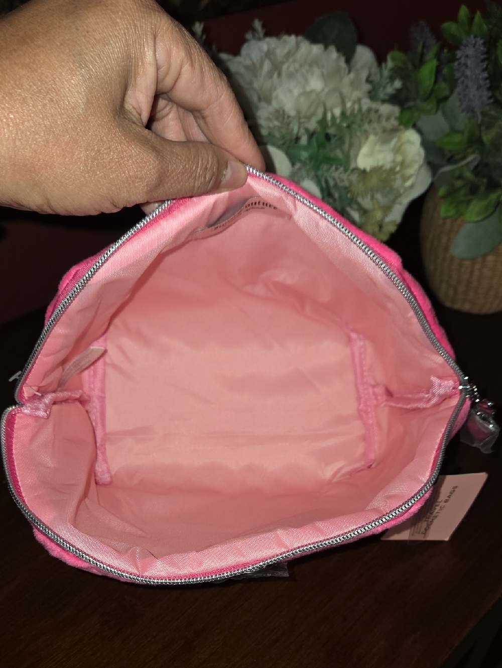Juicy Couture Cosmetic Travel Bag NWOT - Picture 11 of 12